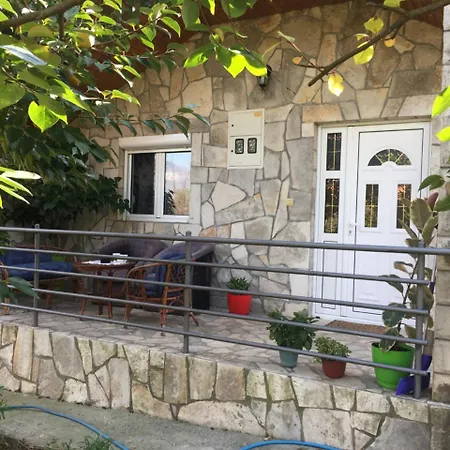 بيت للعطل Family Ranch بودغوريتْسا